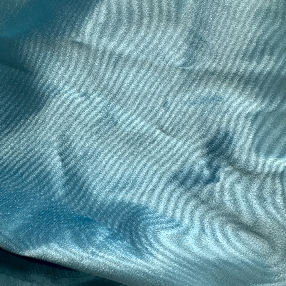 Blue Feather Robe - Picture 5 of 5